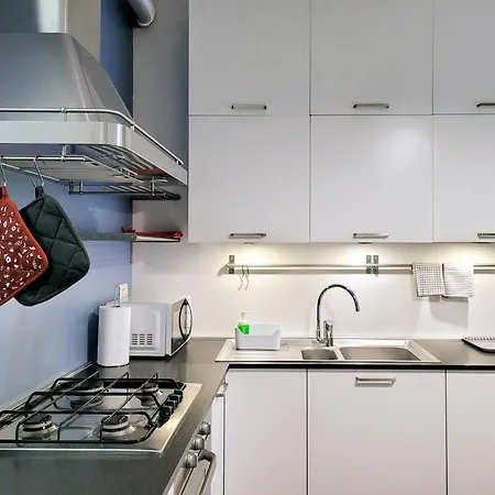 Paisiello 10 Living Apartman Milánó
